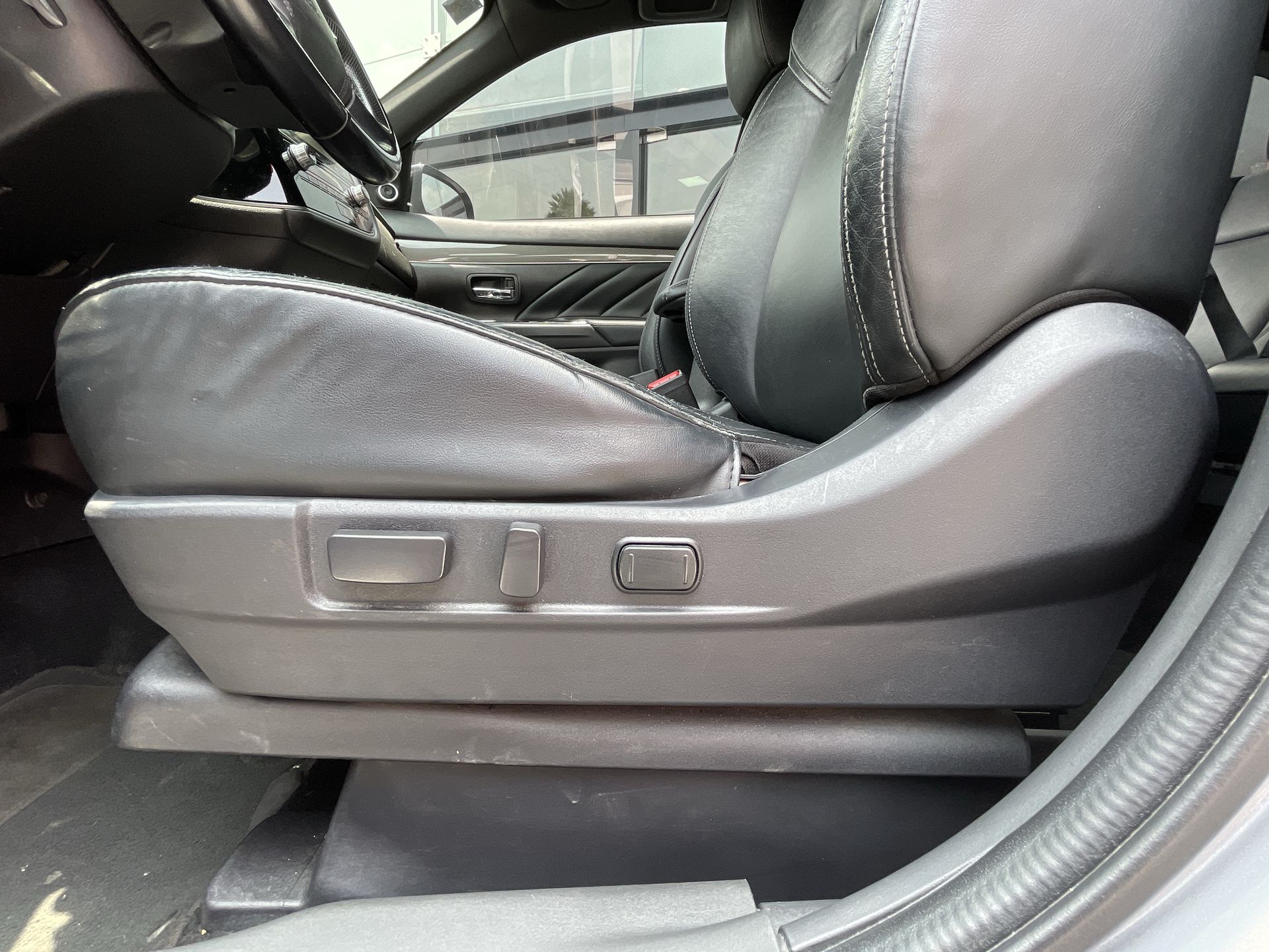 2021 Mitsubishi OUTLANDER LIMITED