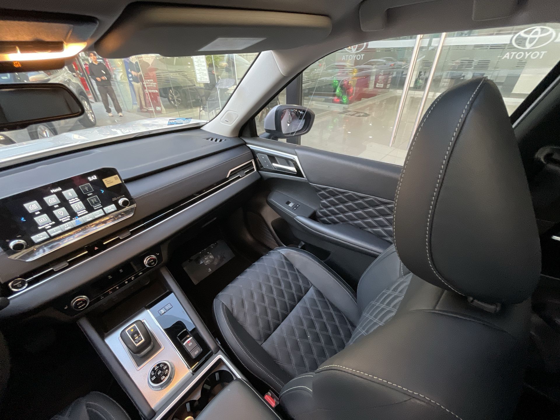 2024 Mitsubishi OUTLANDER DIAMOND