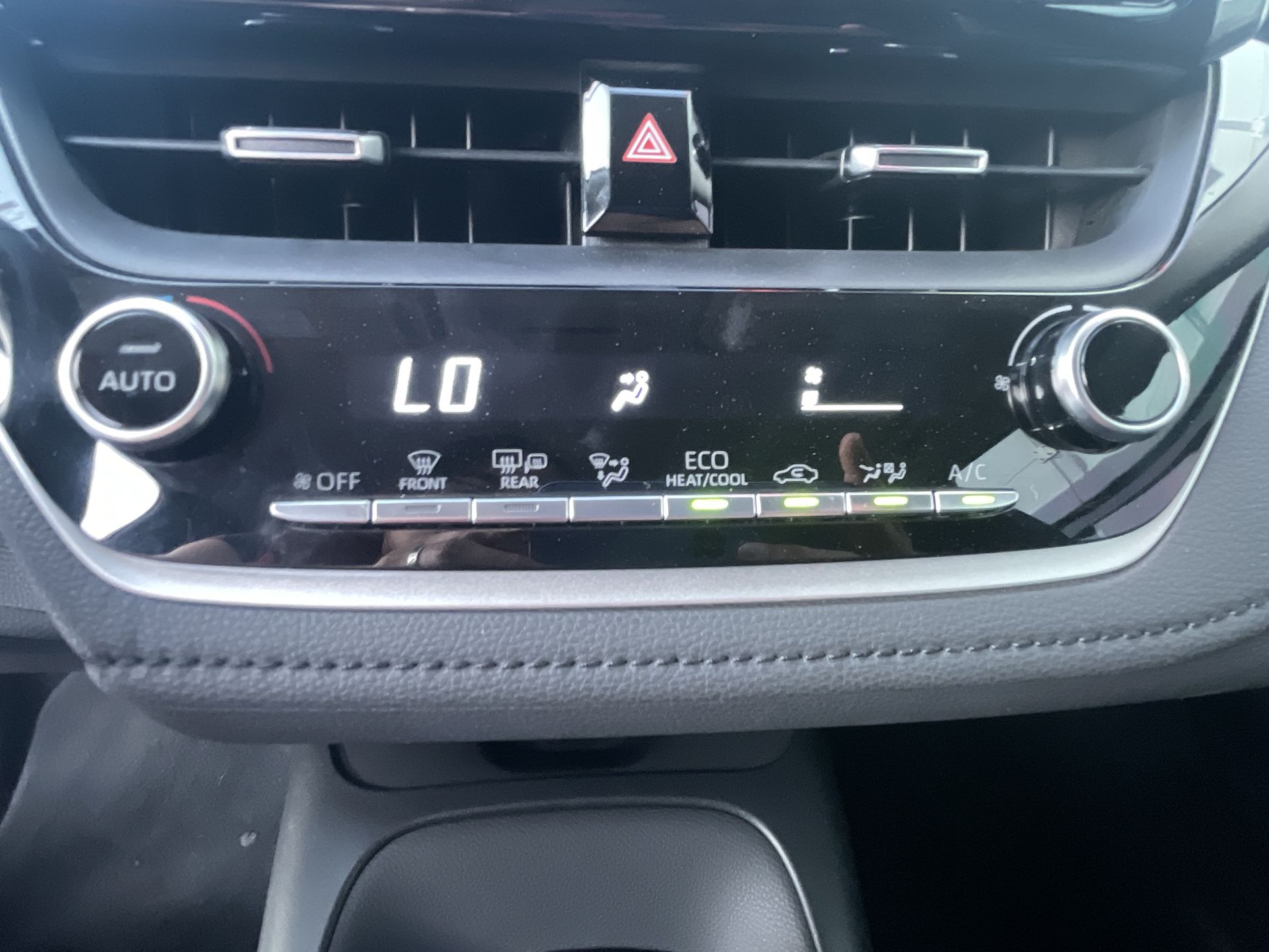 2021 Toyota COROLLA LE HV