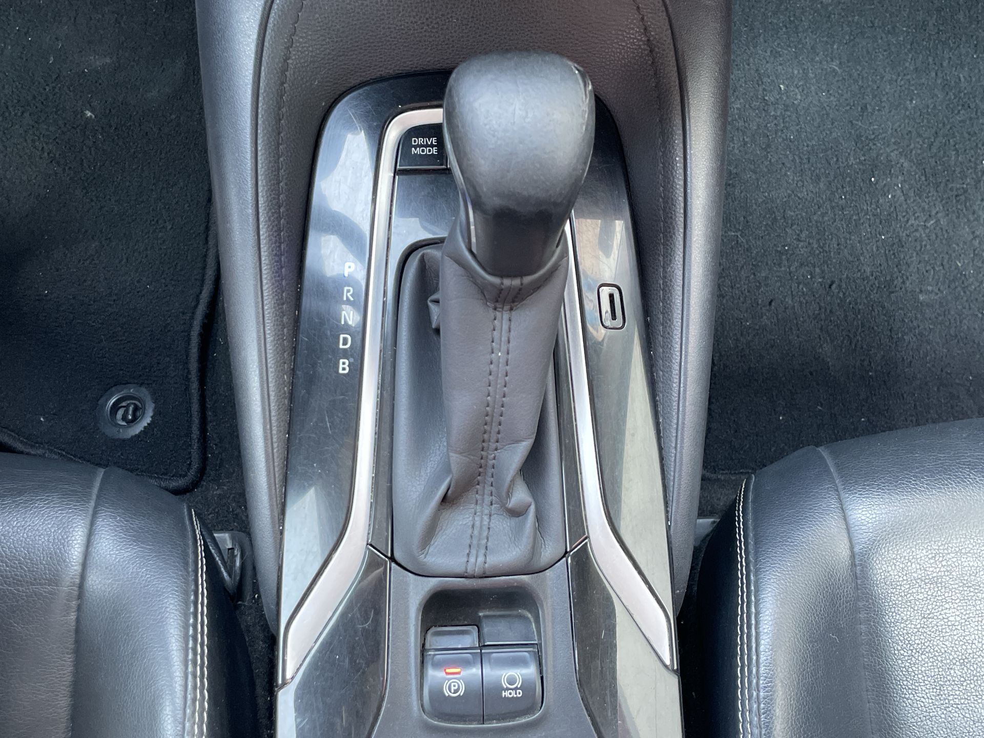 2020 Toyota COROLLA LE HV