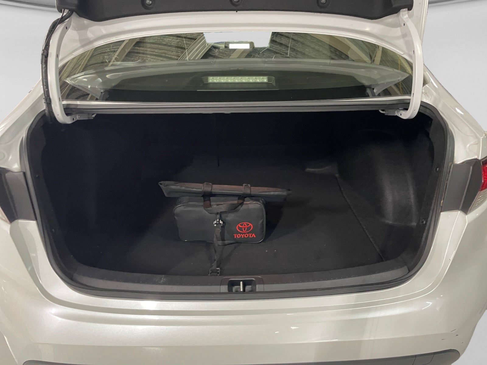 2026 Toyota COROLLA XLE HEV