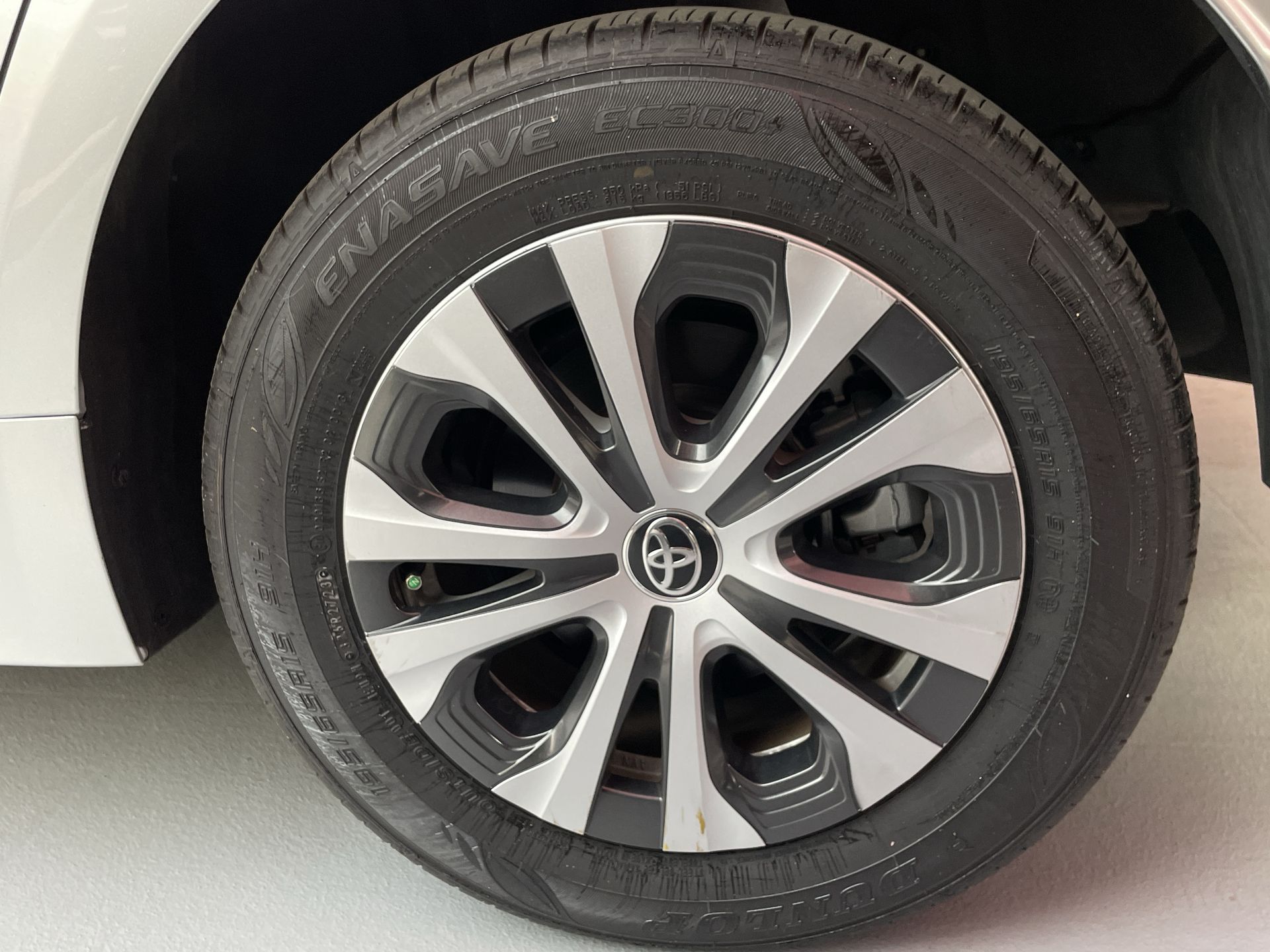 2023 Toyota COROLLA LE HEV