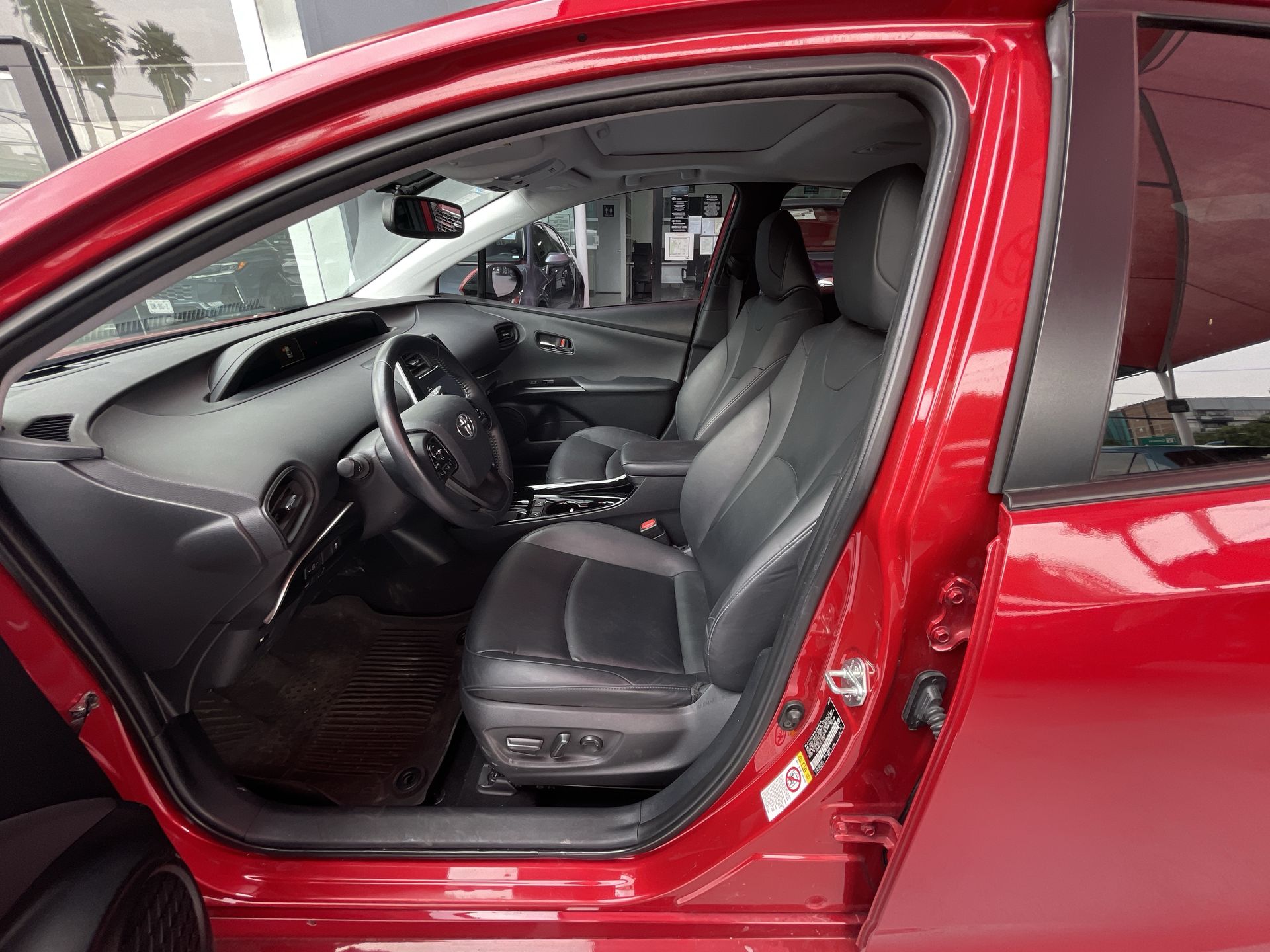 2022 Toyota PRIUS BASE PREMIUM