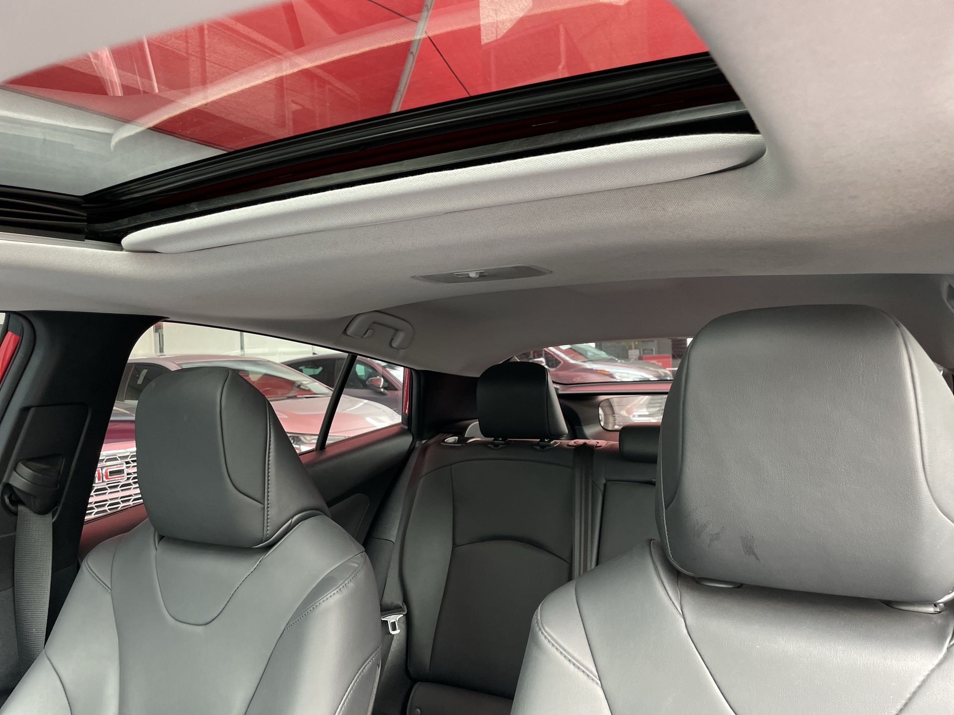 2022 Toyota PRIUS BASE PREMIUM