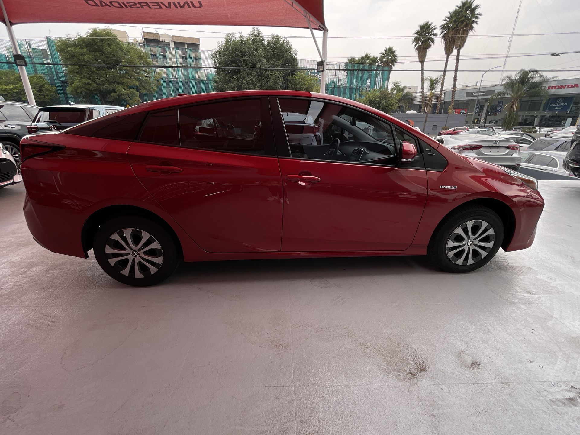 2022 Toyota PRIUS BASE PREMIUM
