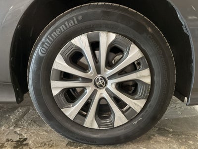 2022 Toyota PRIUS BASE