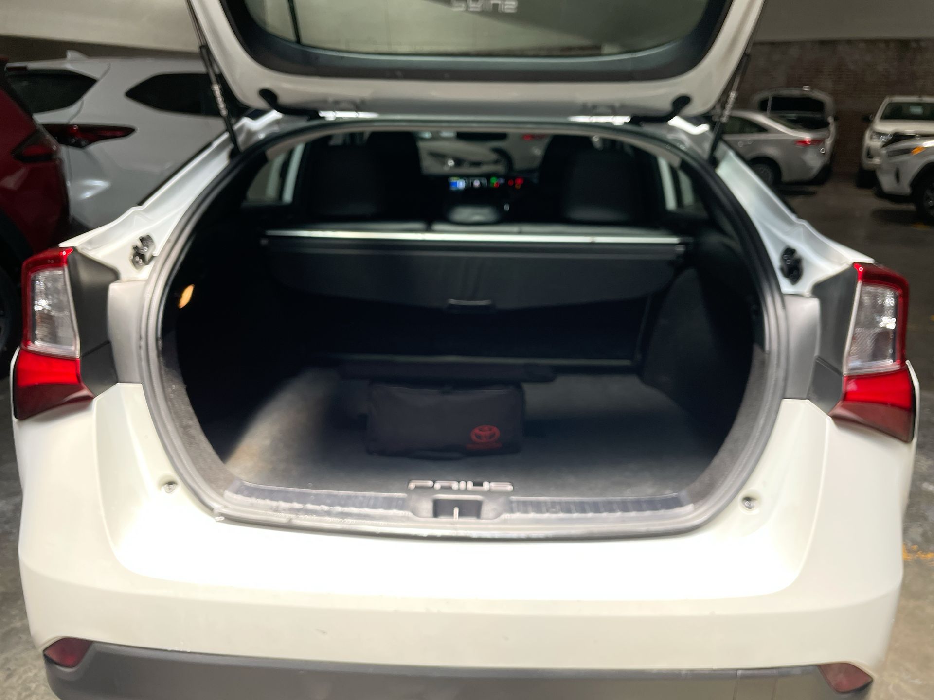 2022 Toyota PRIUS PREMIUM - BITONO