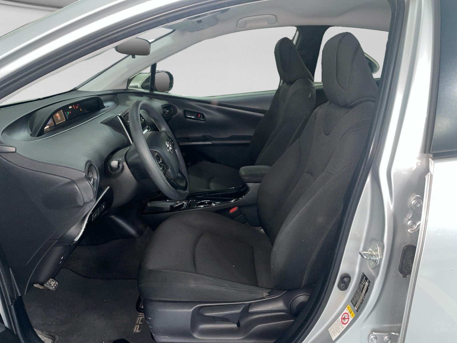 2020 Toyota PRIUS BASE