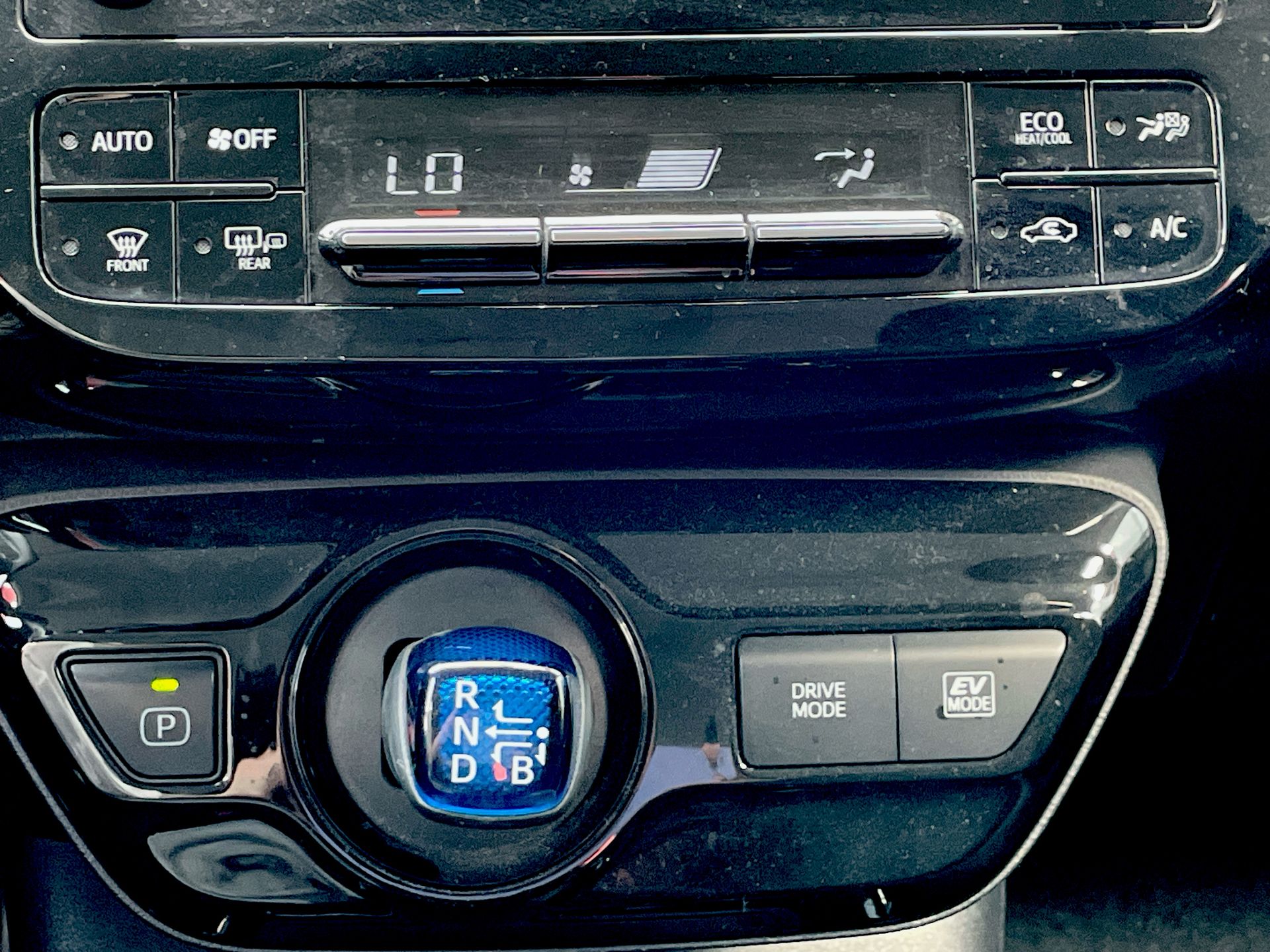 2020 Toyota PRIUS BASE BASE