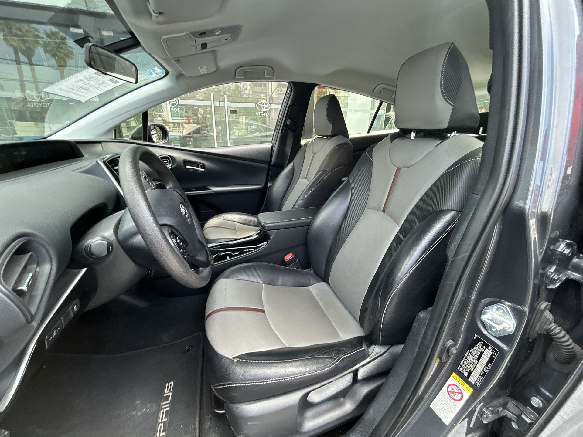 2020 Toyota PRIUS BASE BASE