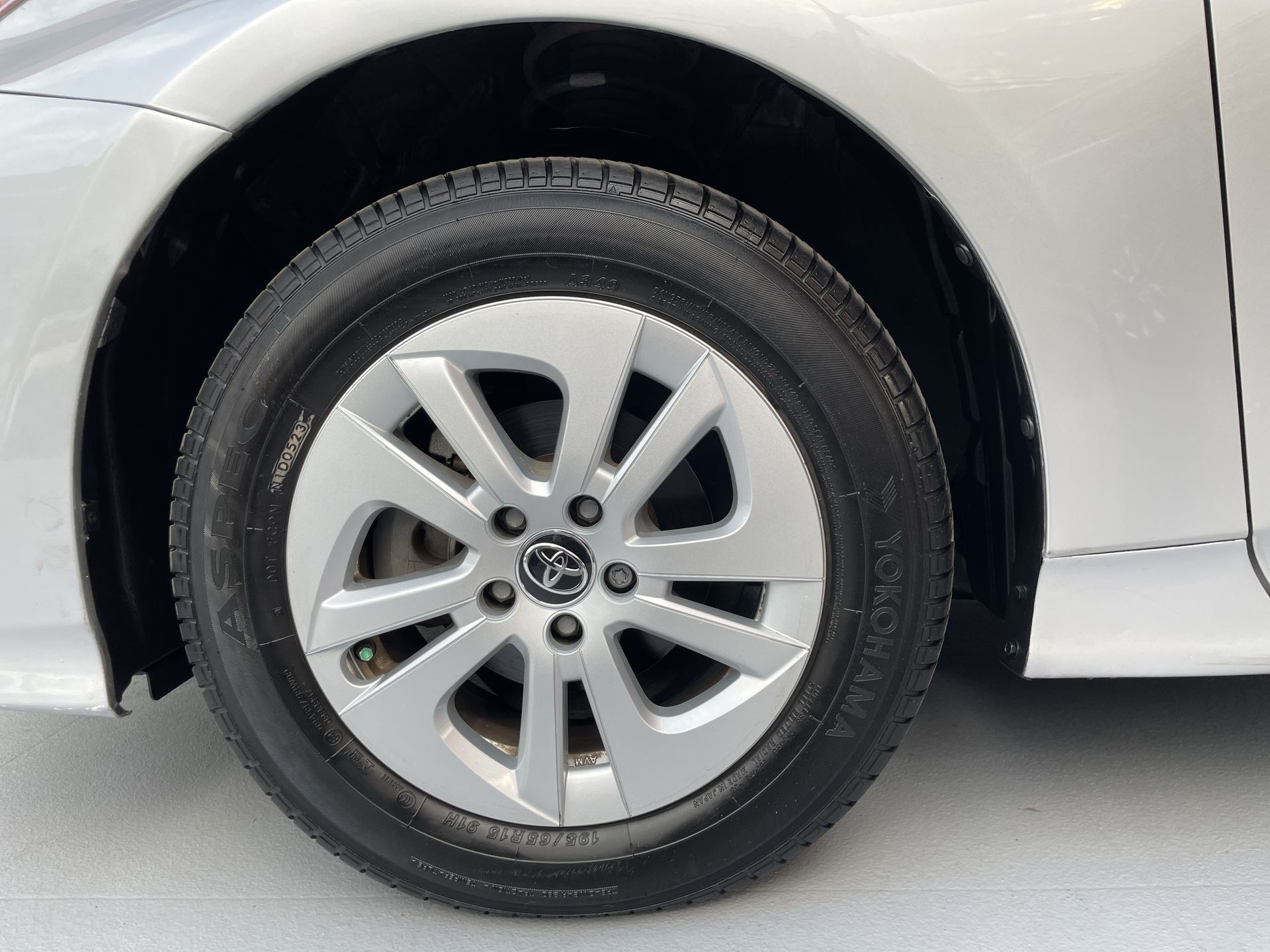 2017 Toyota PRIUS BASE PREMIUM CVT