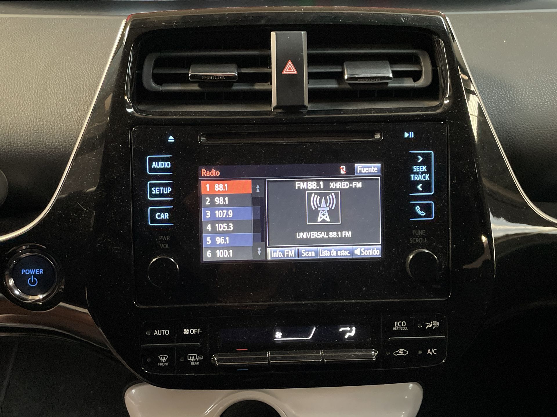 2017 Toyota PRIUS BASE BASE CVT