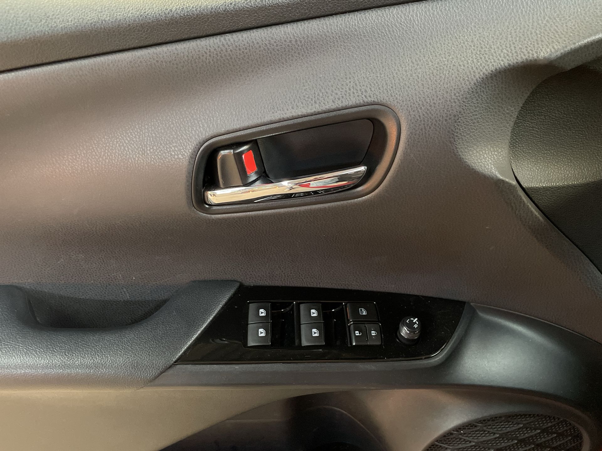 2017 Toyota PRIUS BASE BASE CVT