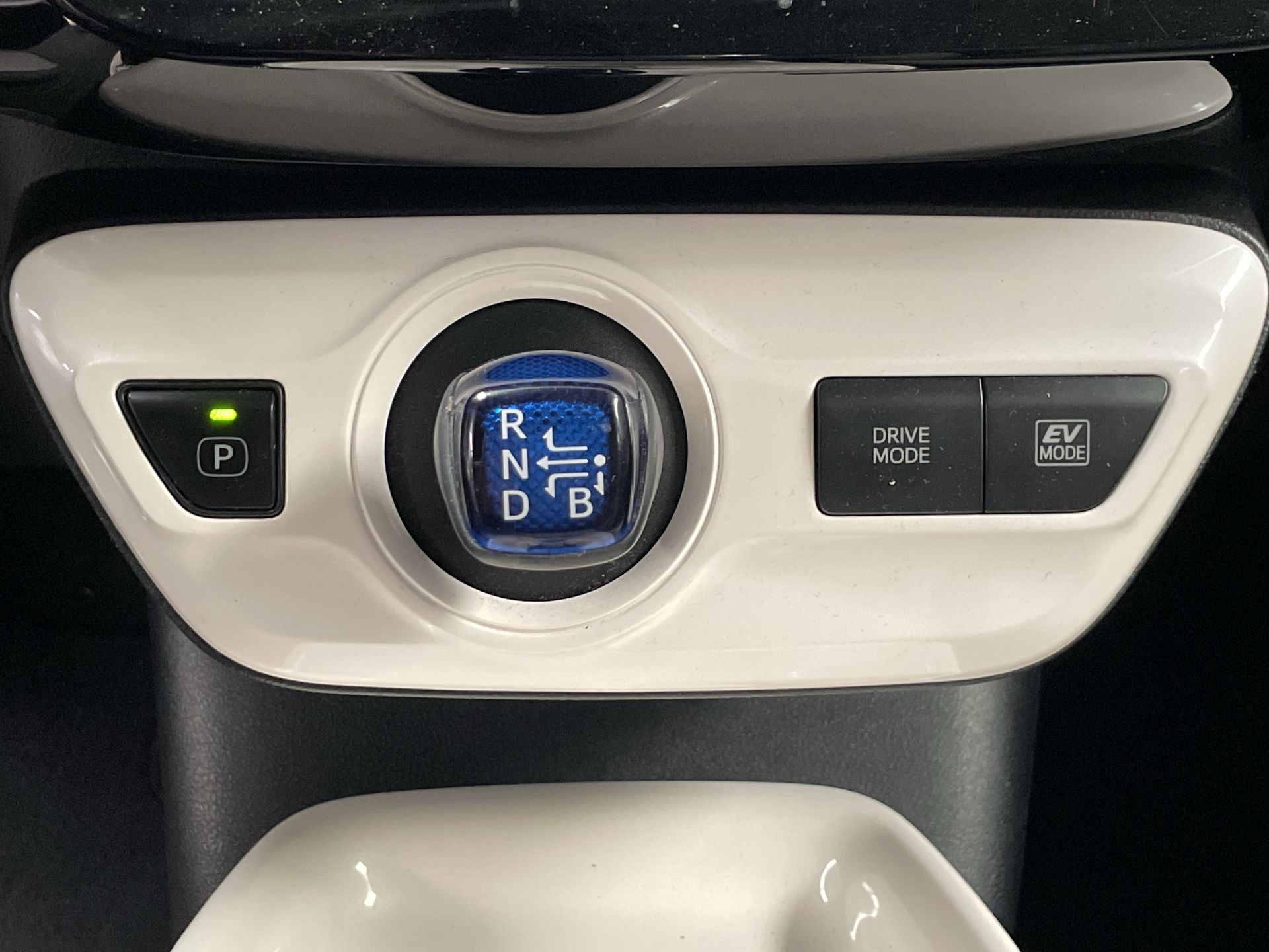 2018 Toyota PRIUS BASE BASE CVT