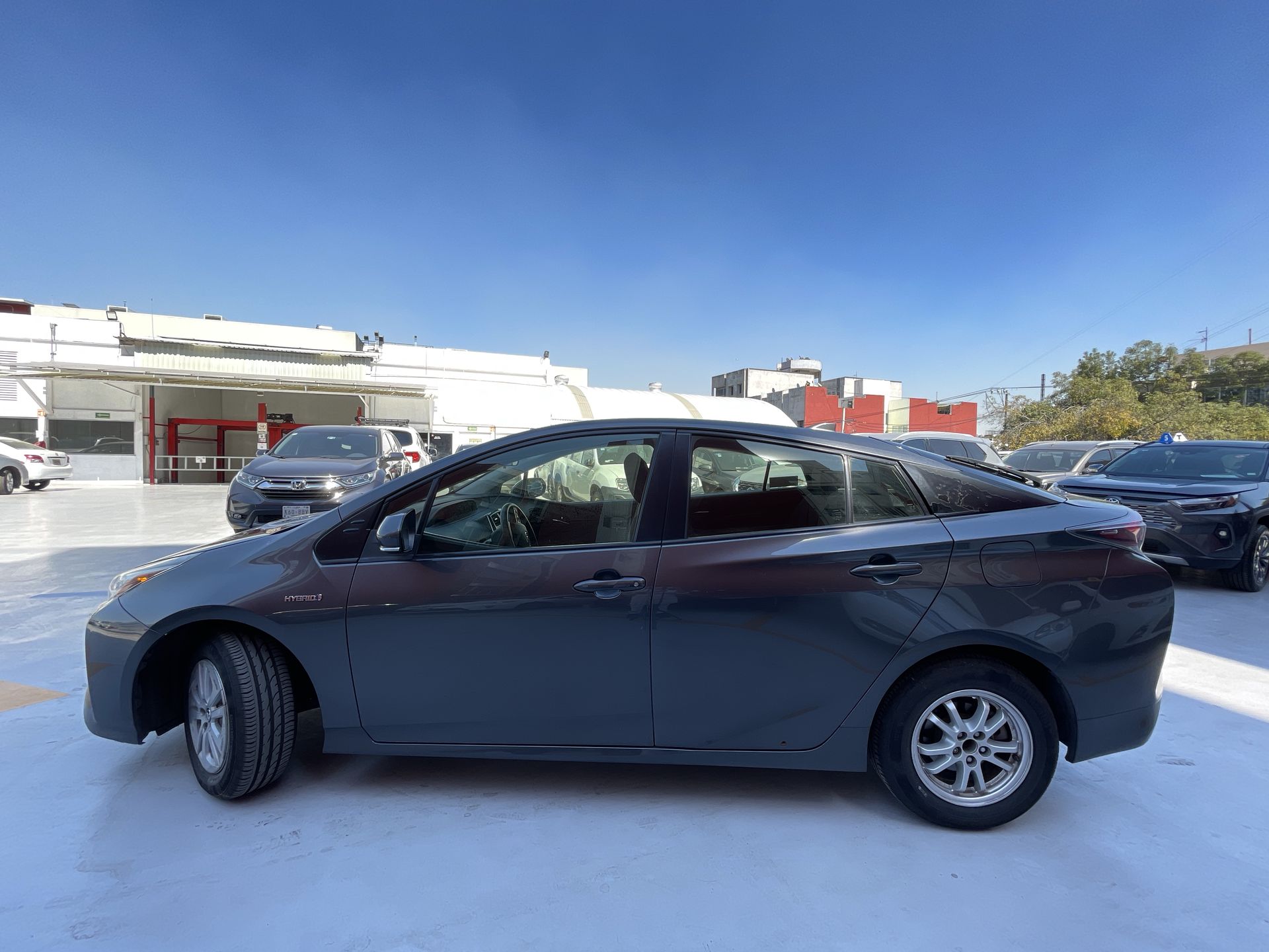 2017 Toyota PRIUS BASE CVT