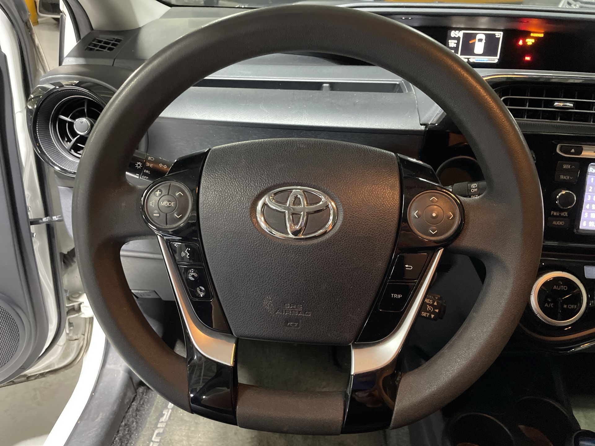 2018 Toyota PRIUS 1.5 HYBRID AUTO