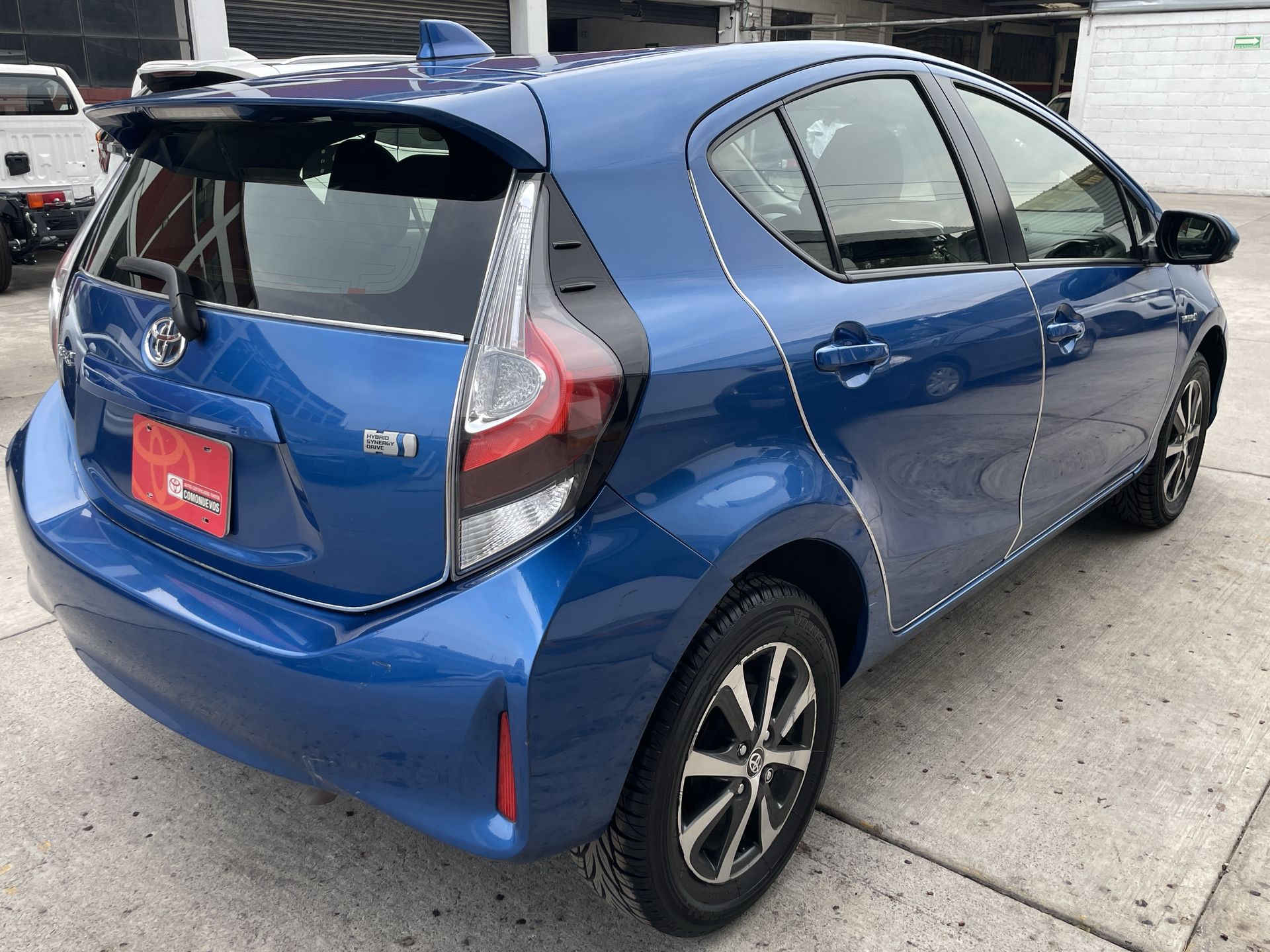 2021 Toyota PRIUS PRIUS C