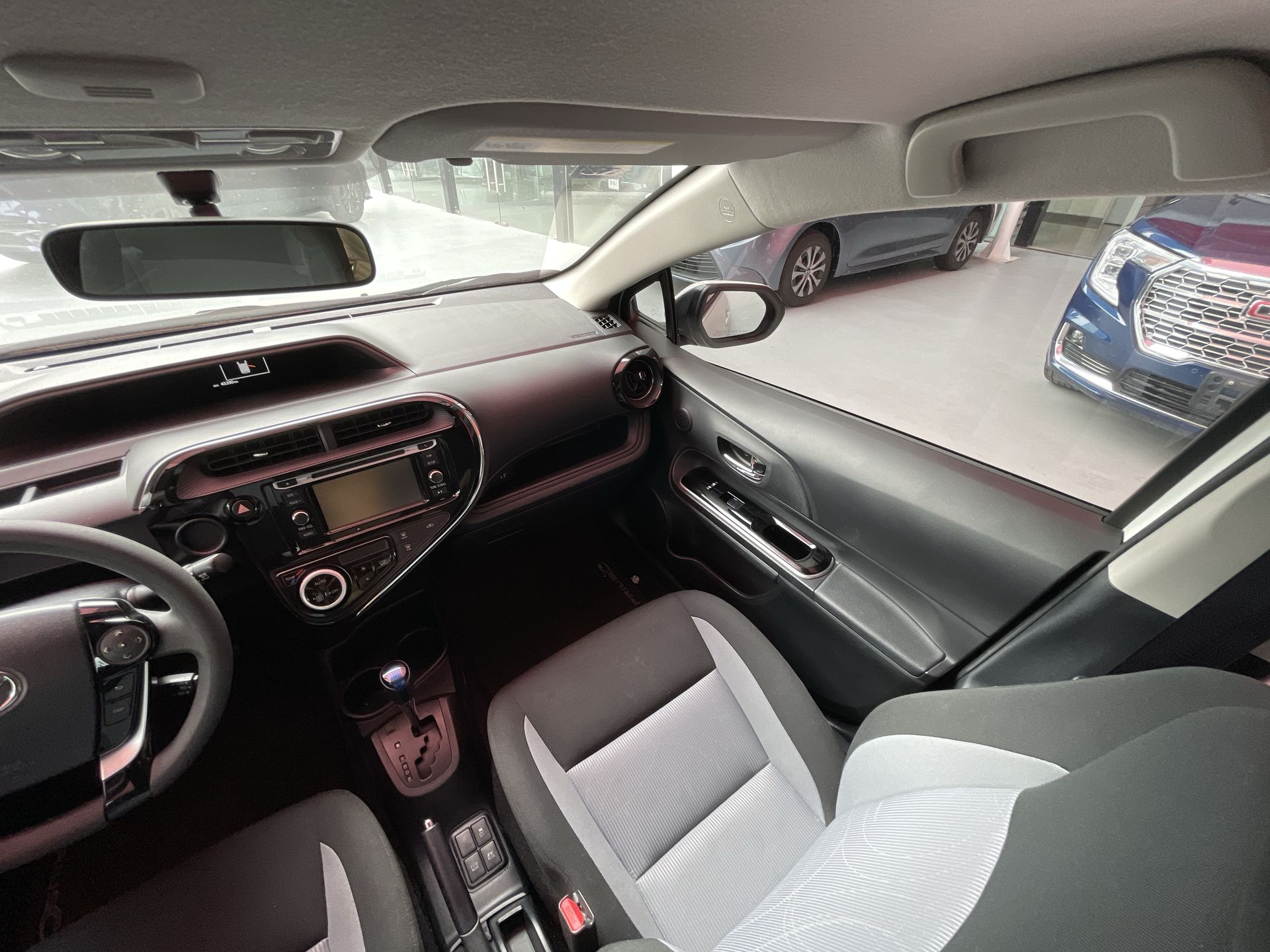 2020 Toyota PRIUS BASE PRIUS C