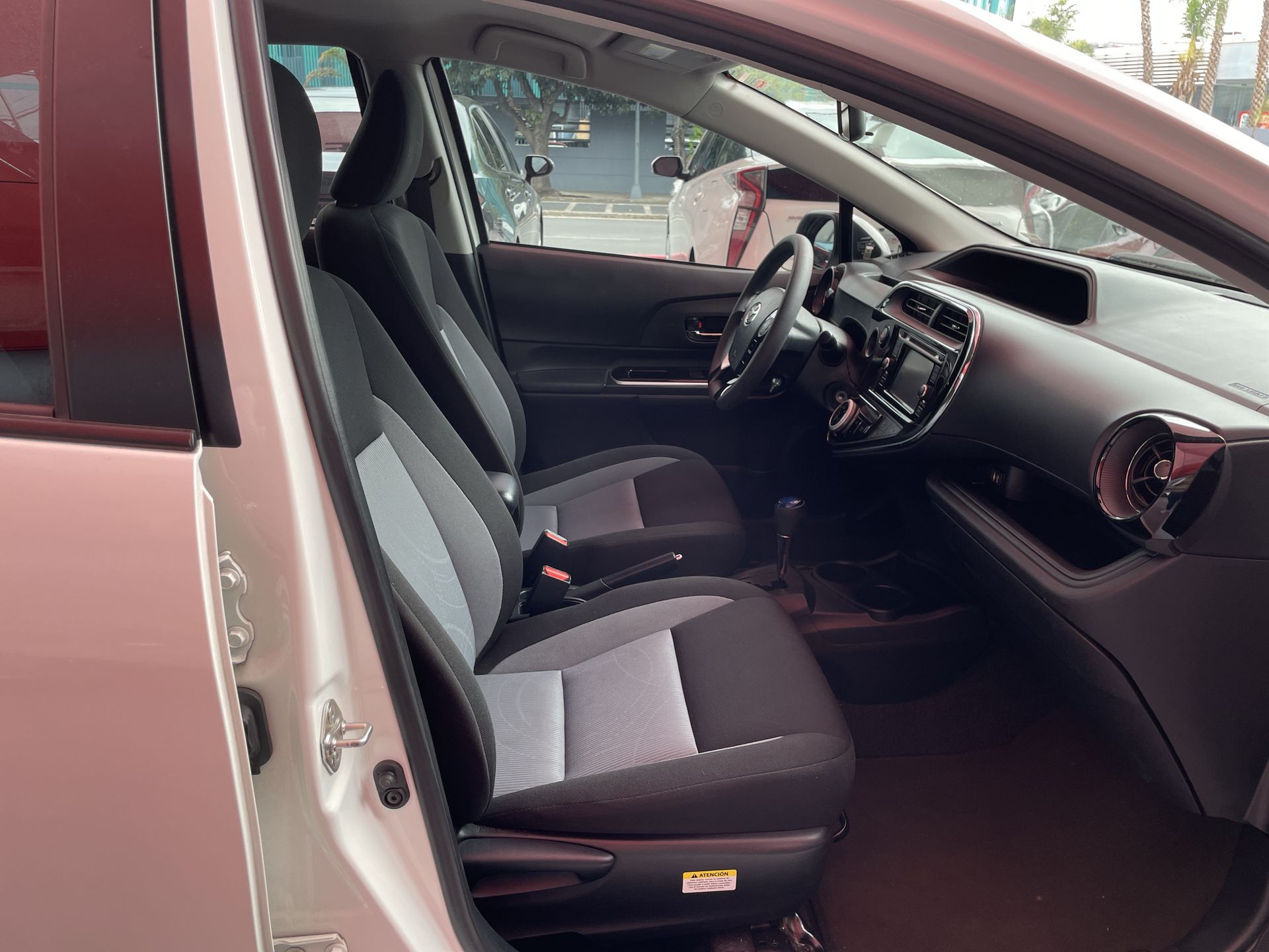 2020 Toyota PRIUS BASE PRIUS C