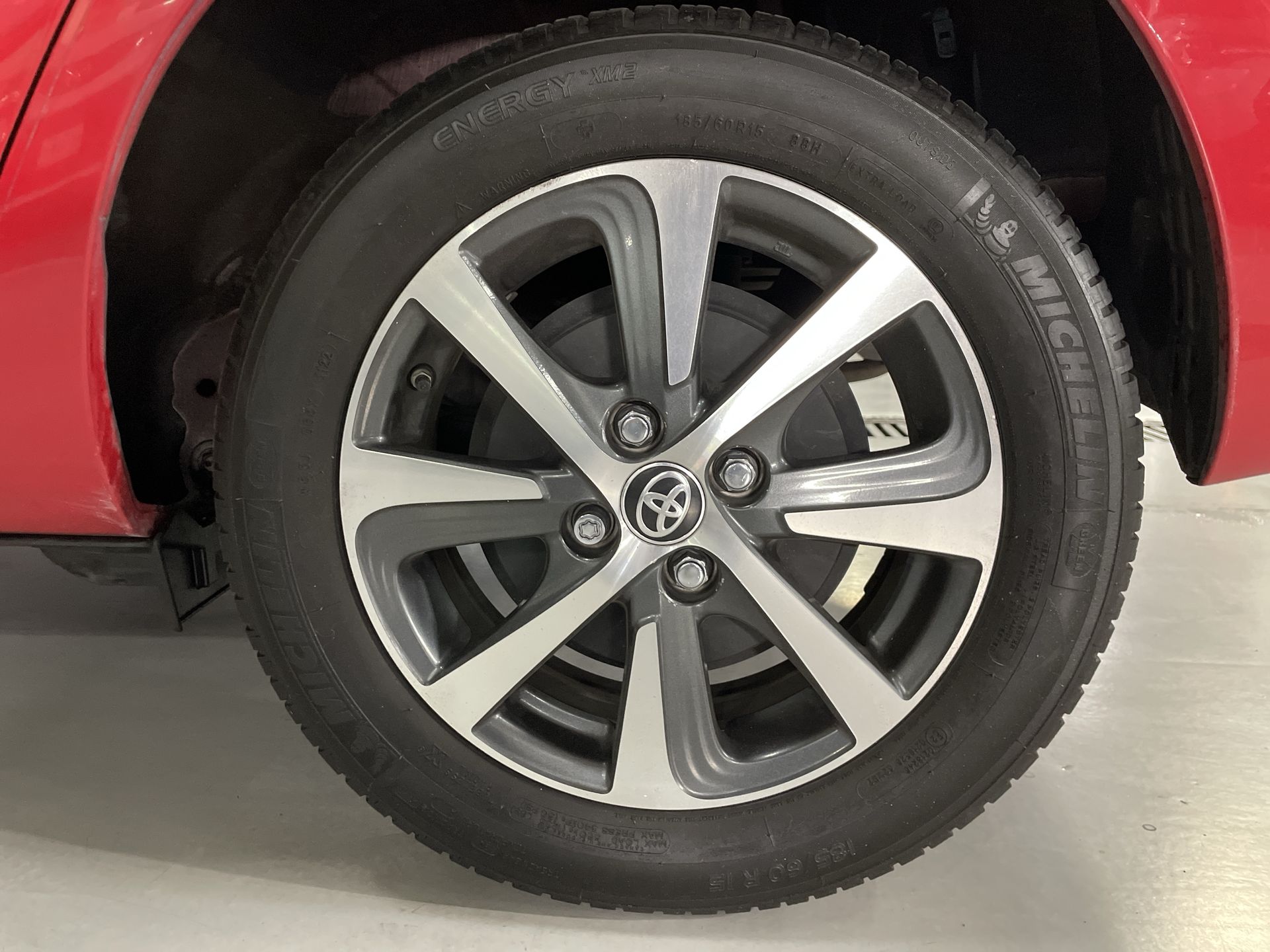 2018 Toyota PRIUS BASE 1.5 HYBRID AUTO