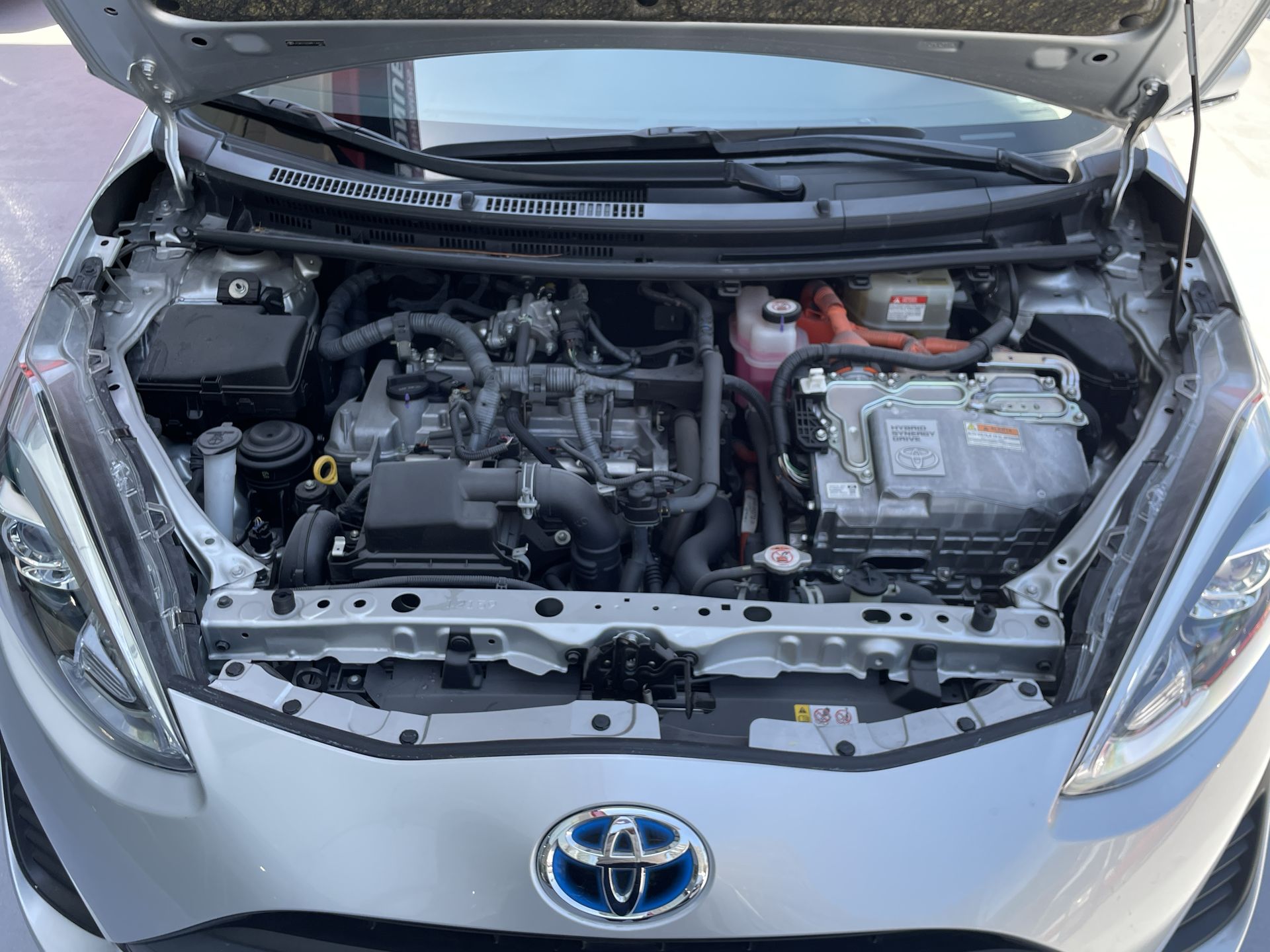 2021 Toyota PRIUS BASE BASE