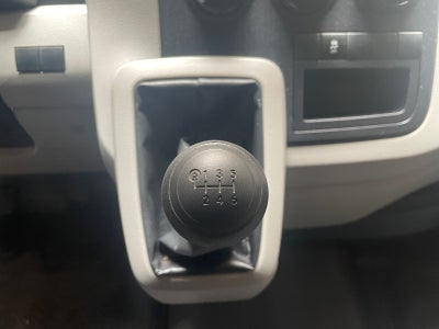 2025 Toyota HIACE VENTANAS SUPERLARGA