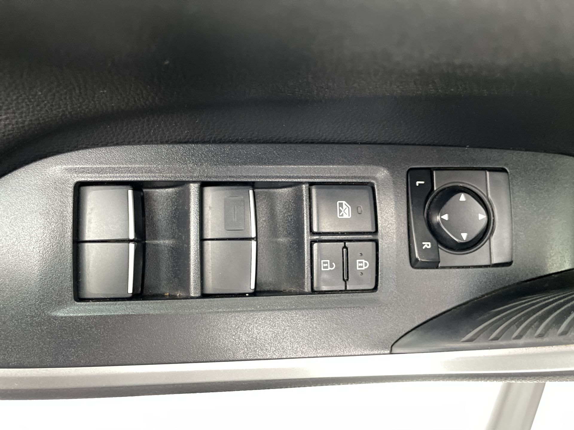 2019 Toyota RAV4 2.5 LIMITED HYBRID AT