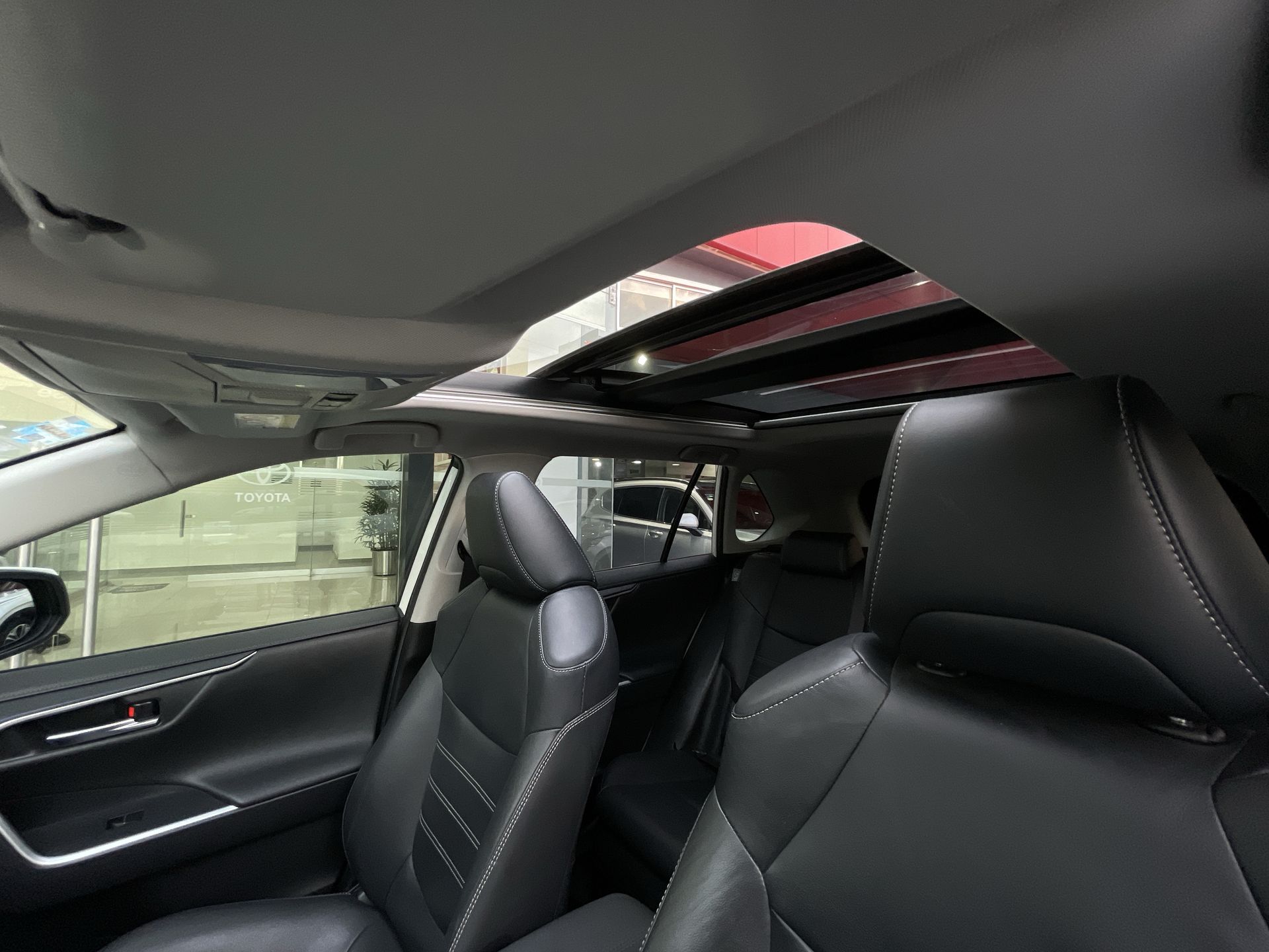 2019 Toyota RAV4 2.5 LIMITED HYBRID AT