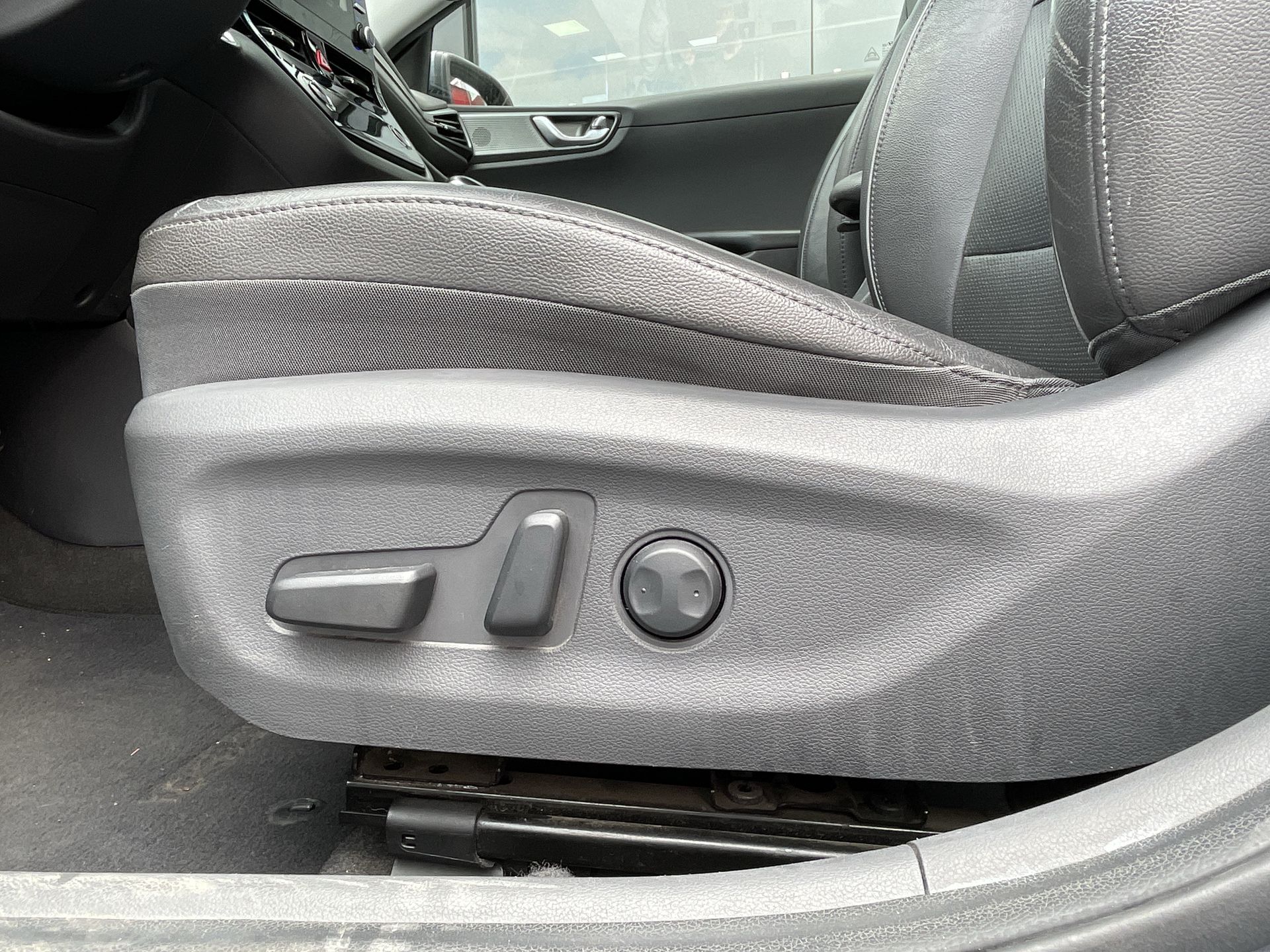 2020 Hyundai IONIQ LIMITED