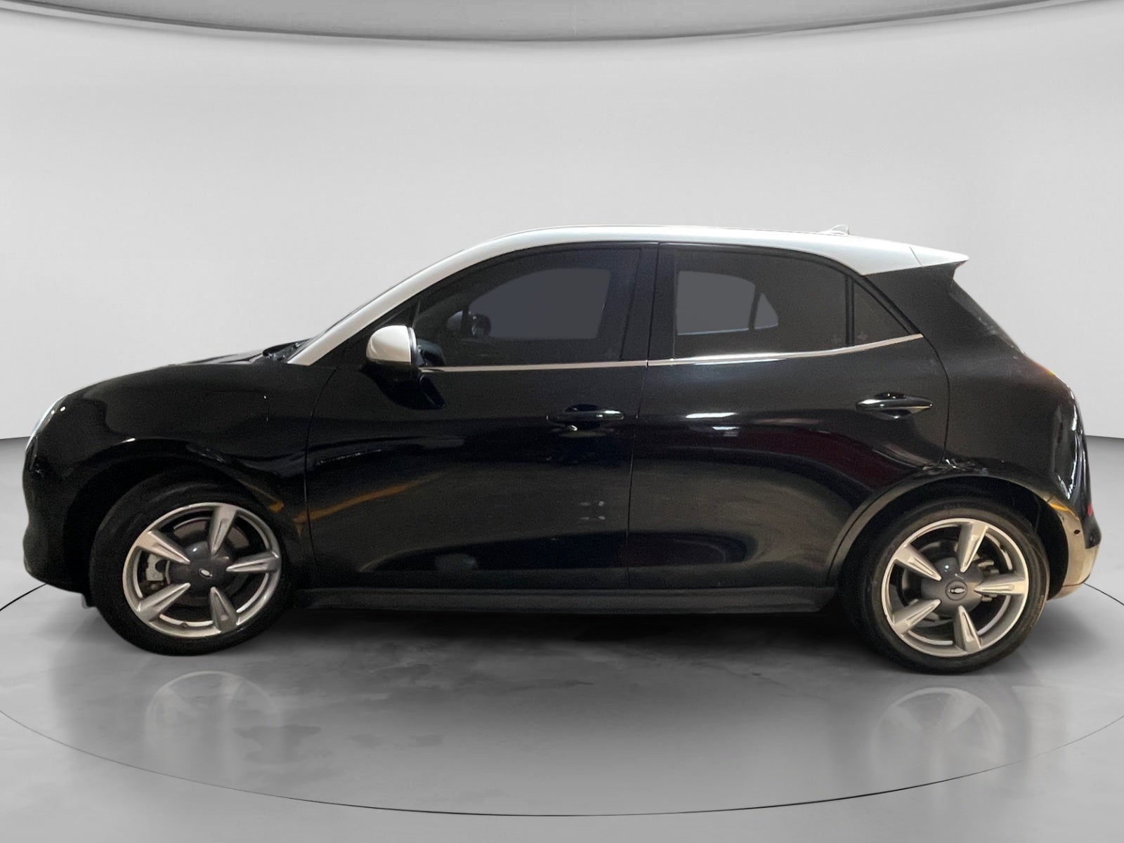 2025 GWM GREAT WALL MOTORS ORA 63KWH LUXURY