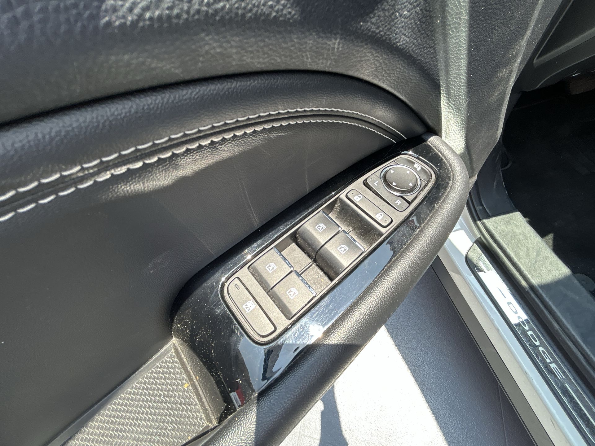 2023 Dodge JOURNEY SPORT