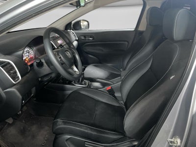 2023 Honda CITY UNIQ MT