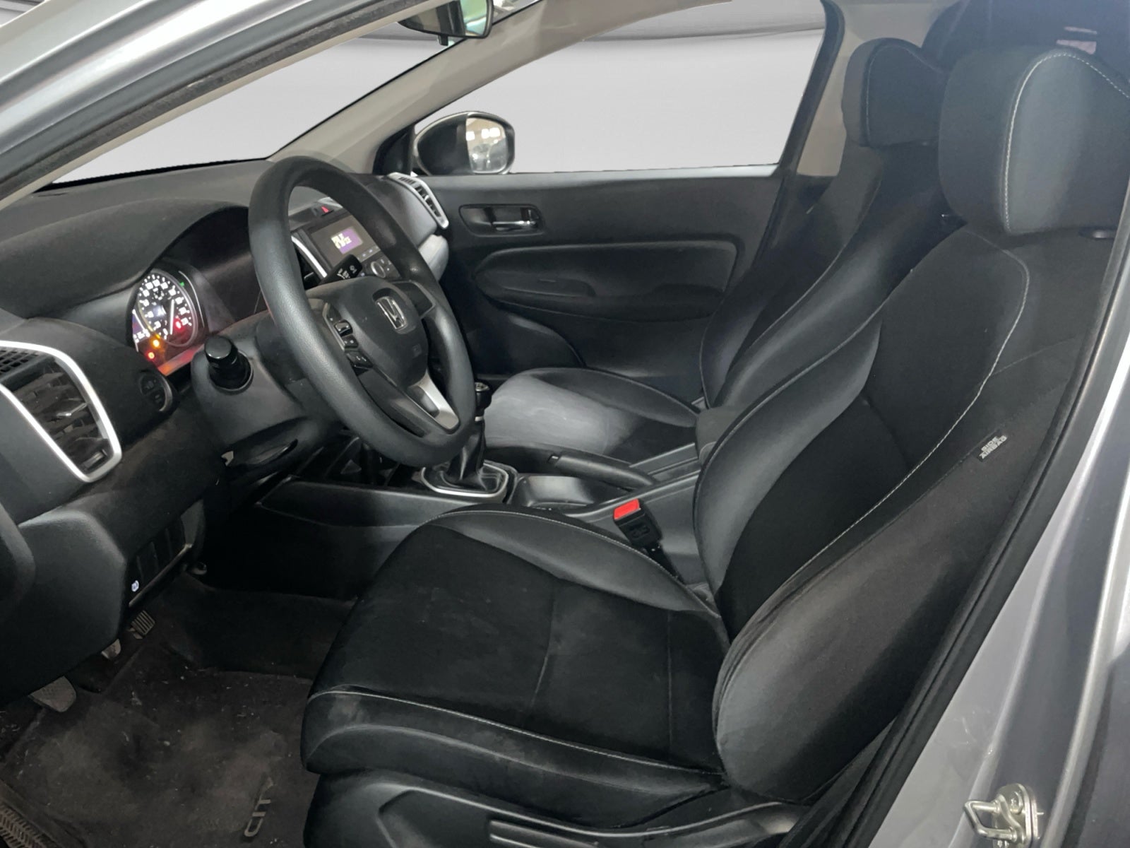 2023 Honda CITY UNIQ MT