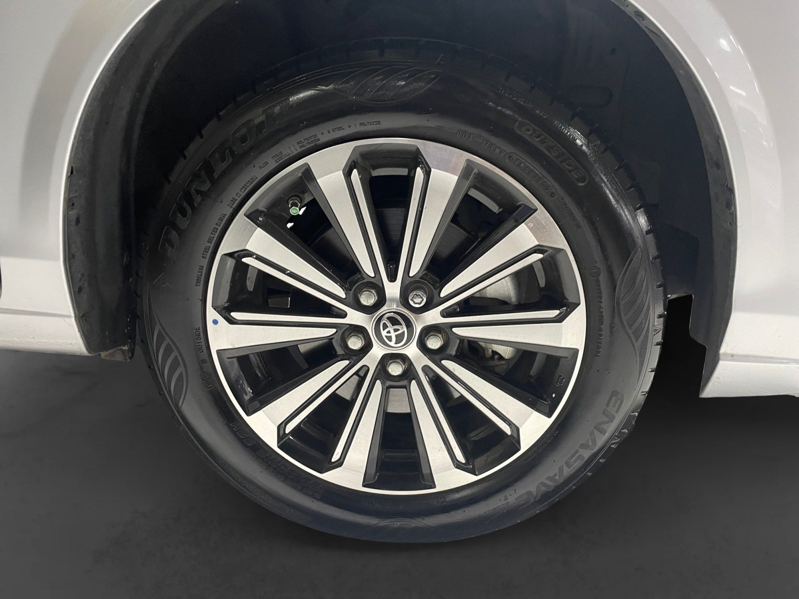 2023 Toyota AVANZA XLE CVT