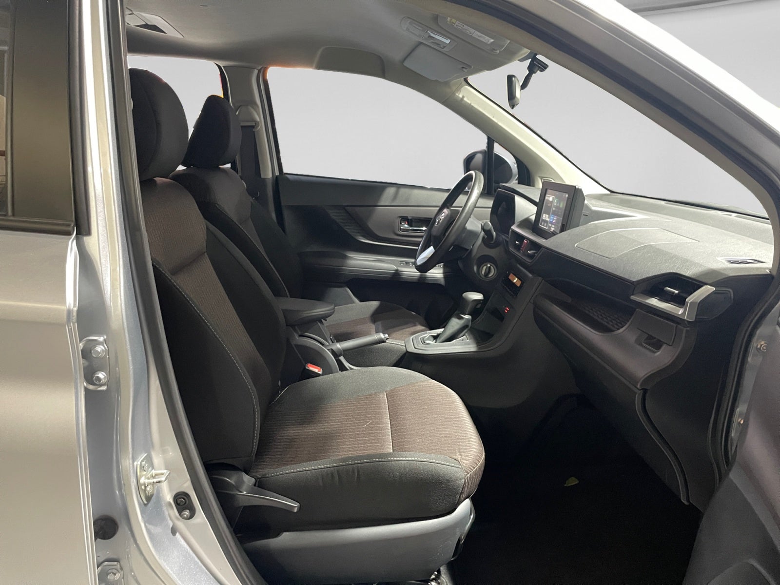 2023 Toyota AVANZA XLE CVT