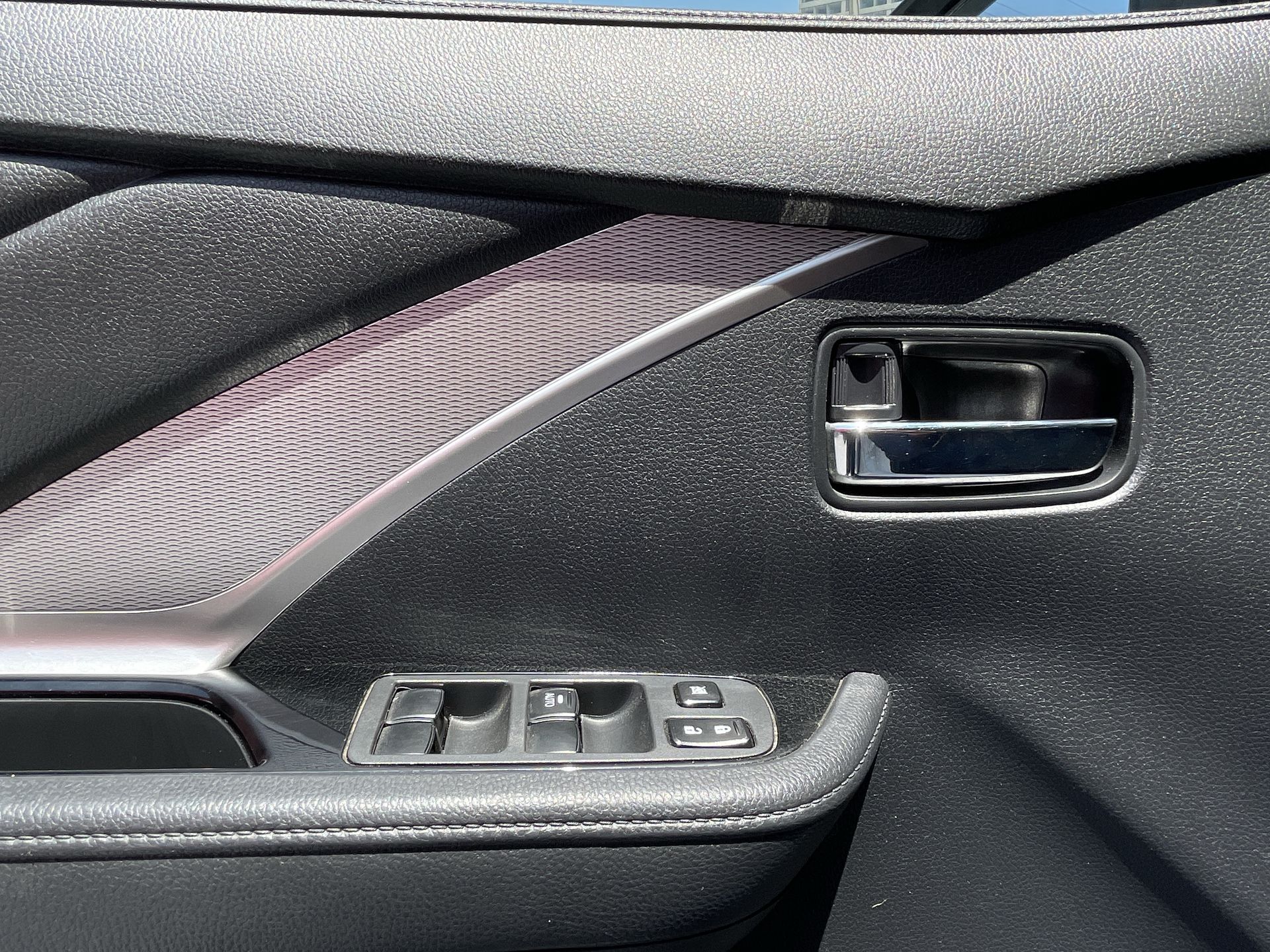 2023 Mitsubishi XPANDER CROSS LIMITED LIMITED