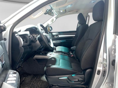 2025 Toyota HILUX D-CAB DSL AT MHEV