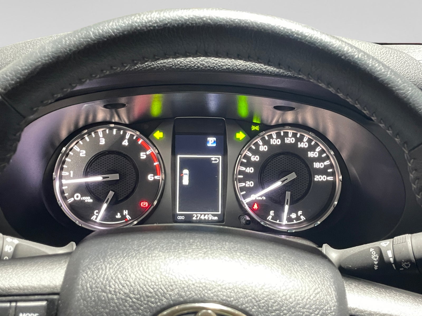2025 Toyota HILUX D-CAB DSL AT MHEV