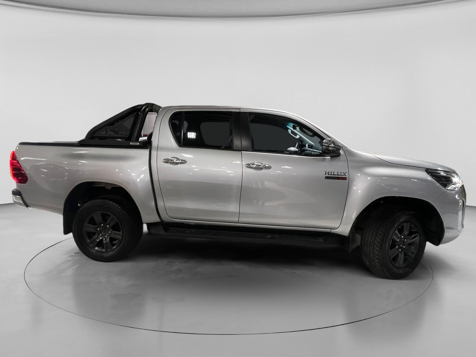 2025 Toyota HILUX D-CAB DSL AT MHEV