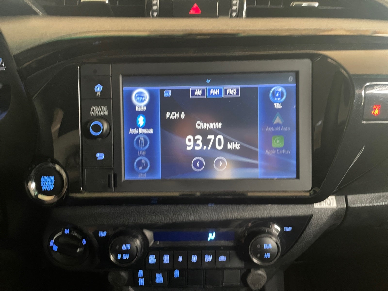 2024 Toyota HILUX D-CAB DSL AT MHEV