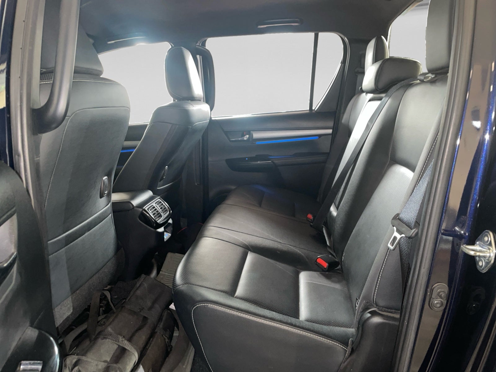 2024 Toyota HILUX D-CAB DSL AT MHEV