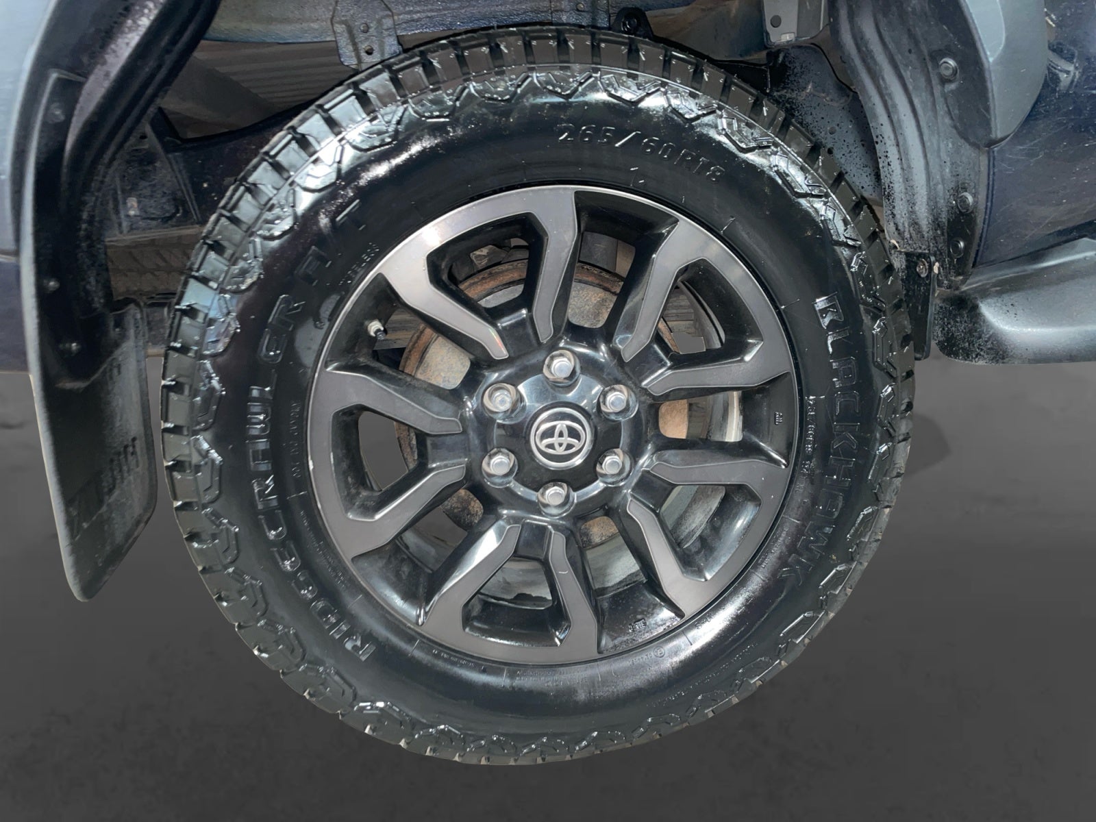 2024 Toyota HILUX D-CAB DSL AT MHEV
