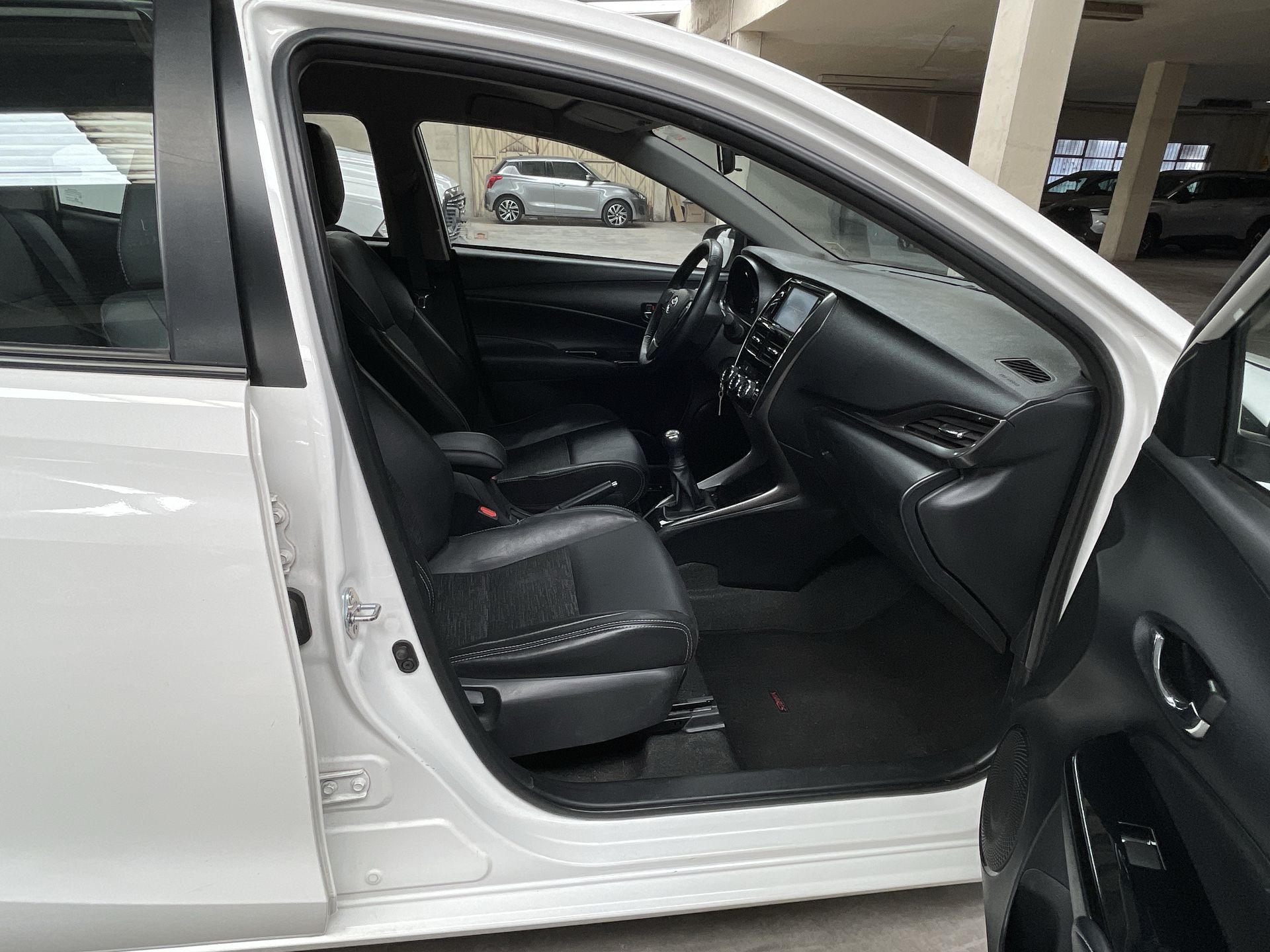 2022 Toyota YARIS S MT