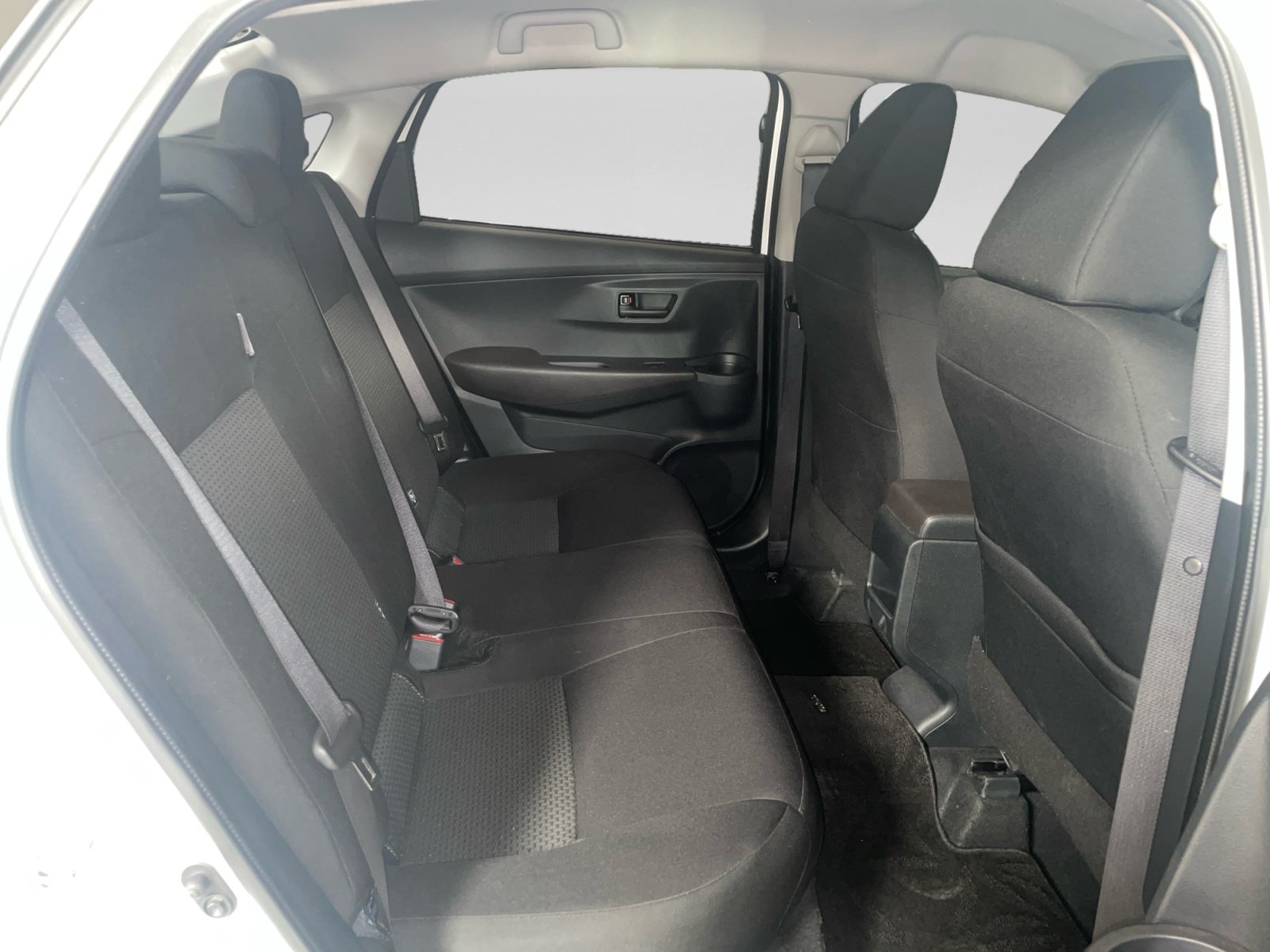 2023 Toyota YARIS BASE CVT