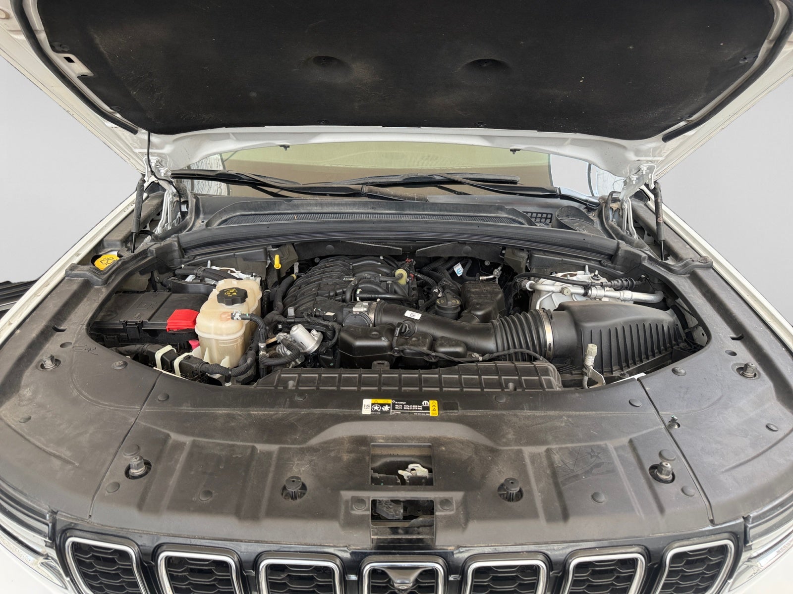 2023 Jeep GRAND CHEROKEE LIMITED V6 4X2