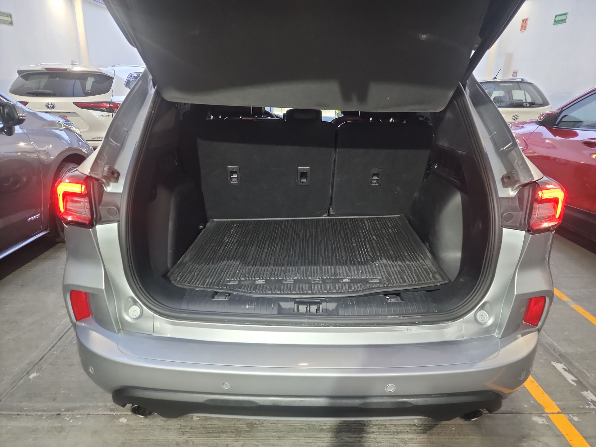 2023 Ford ESCAPE ST-LINE SELECT