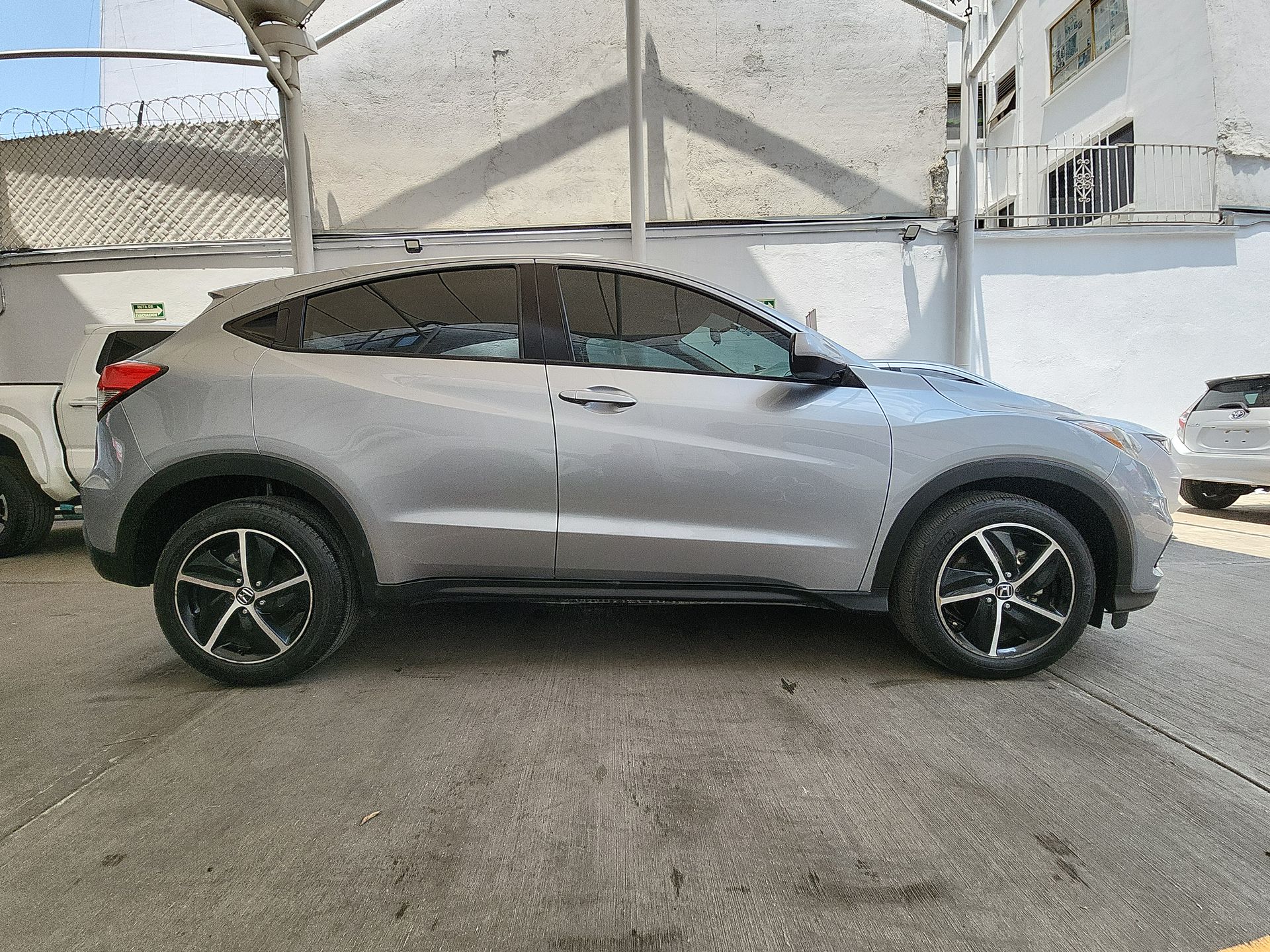 2020 Honda HR-V UNIQ CVT
