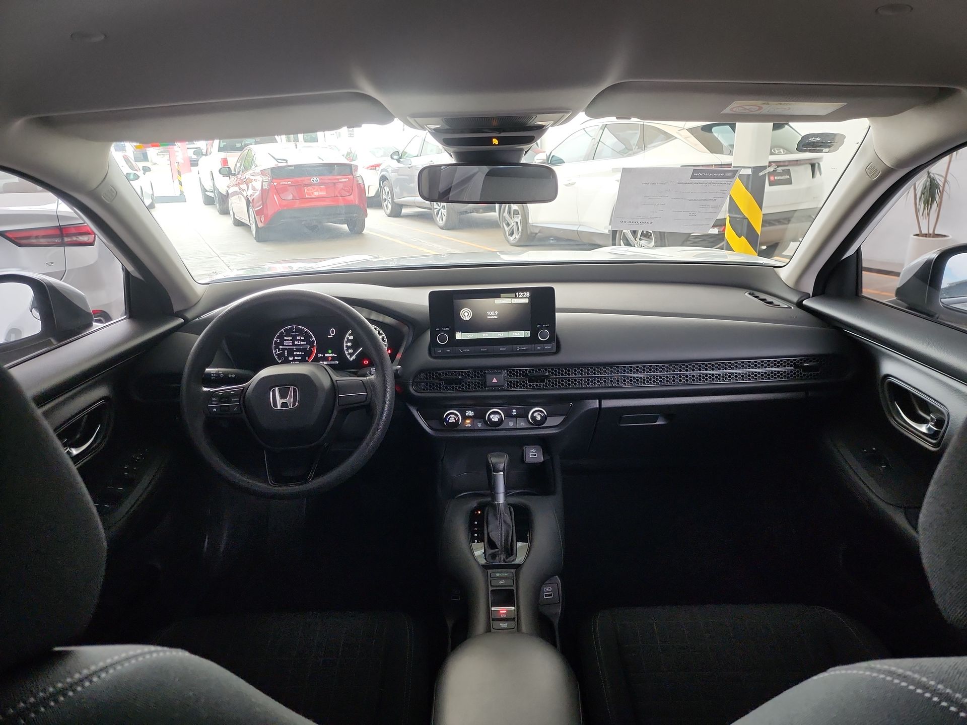 2023 Honda HR-V UNIQ CVT