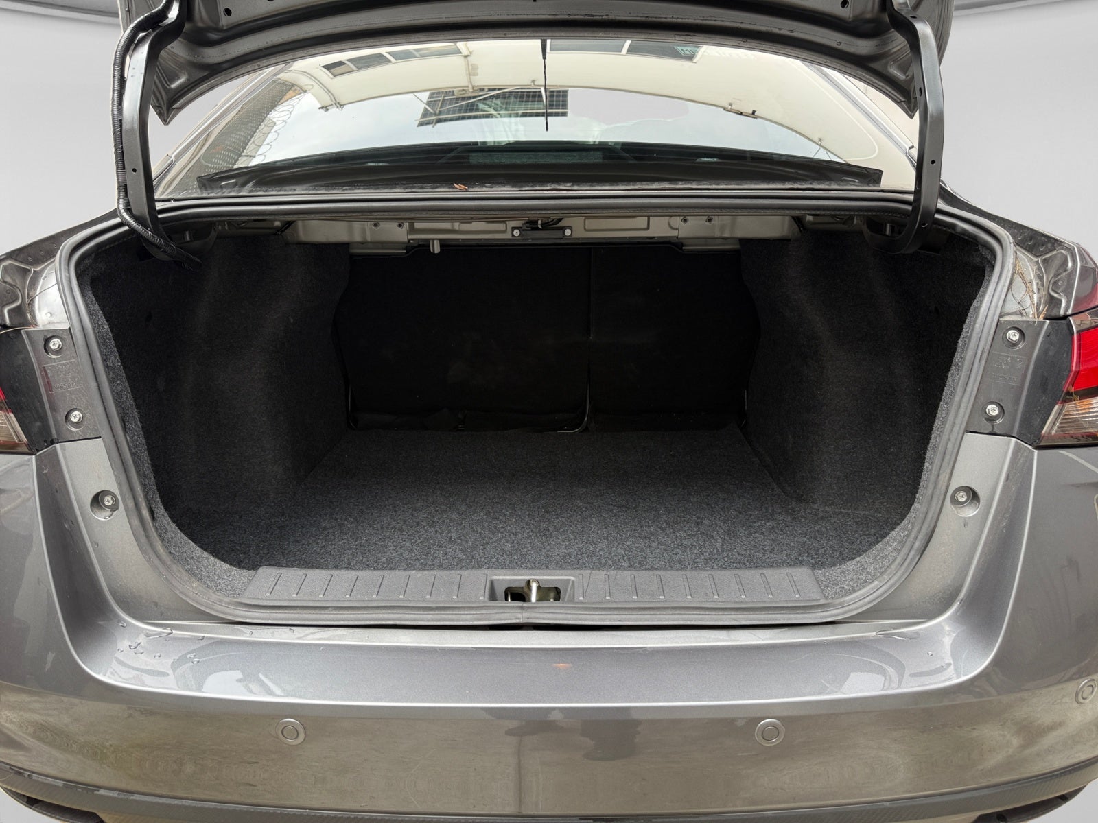2025 Nissan VERSA ADVANCE MT 25