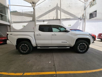 2025 Toyota TACOMA TRD SPORT 4X4